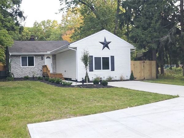 4867 Royalwood Road , North Royalton, OH 44133