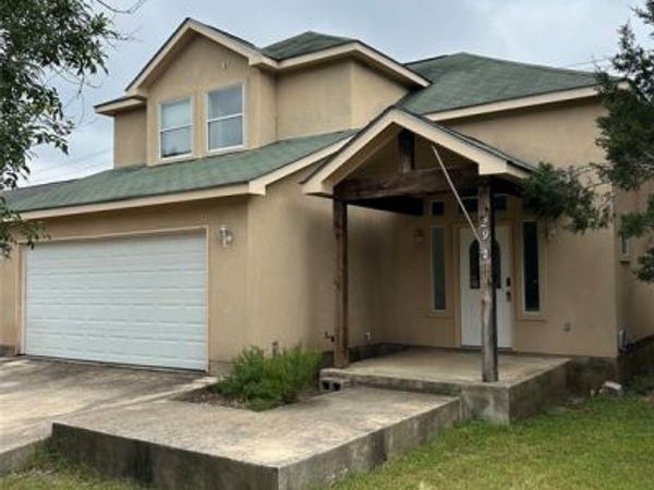 29 Wood Glen DR, Wimberley, TX 78676
