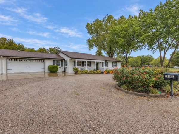 12155 Oaklawn Place , Claremore, OK 74017