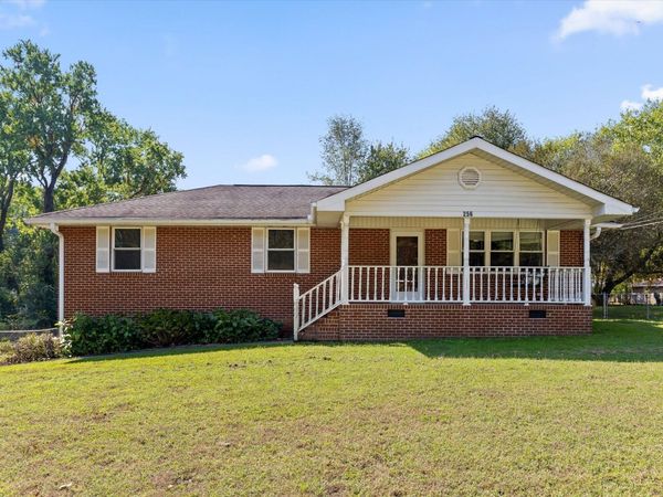 256 Hiawatha Circle, Chickamauga, GA 30707