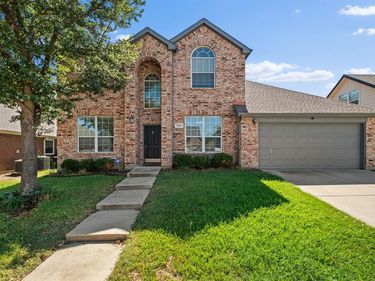 5104 Postwood Drive, Fort Worth, TX 76244
