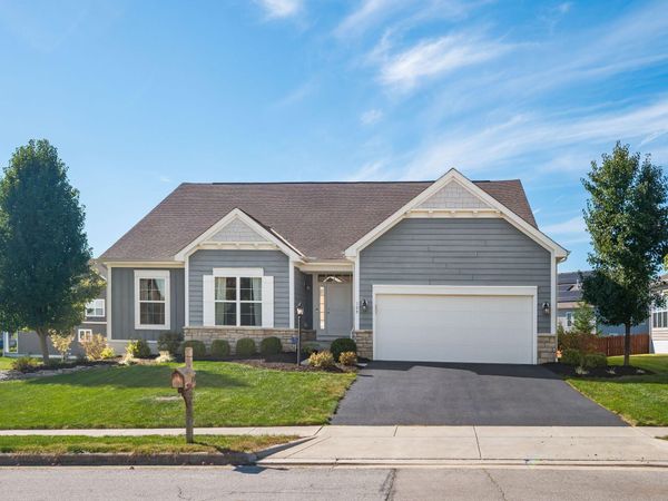 109 Thrush Circle , Pickerington, OH 43147