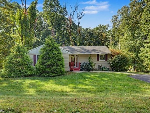 62 Logan Rd, Randolph, NJ 07869