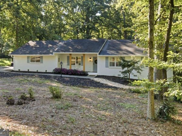 173 Laurelwood Lane, Alpharetta, GA 30009