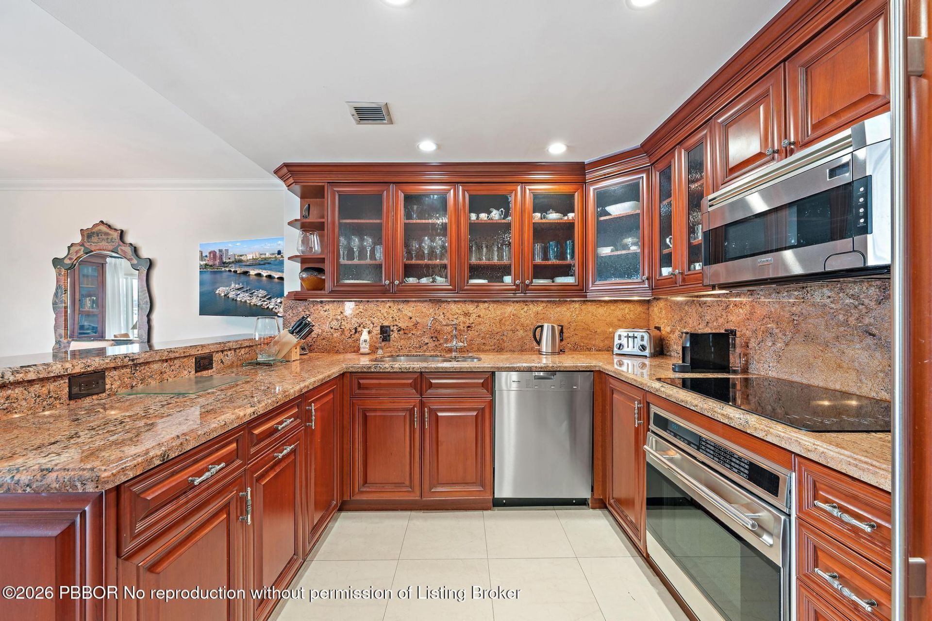 250 Bradley Place, Unit 408, Palm Beach, FL 33480 Photo