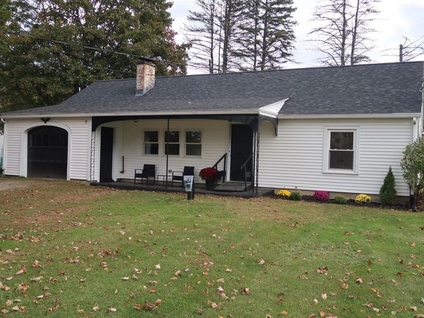 695 W River Road , Augusta, ME 04330