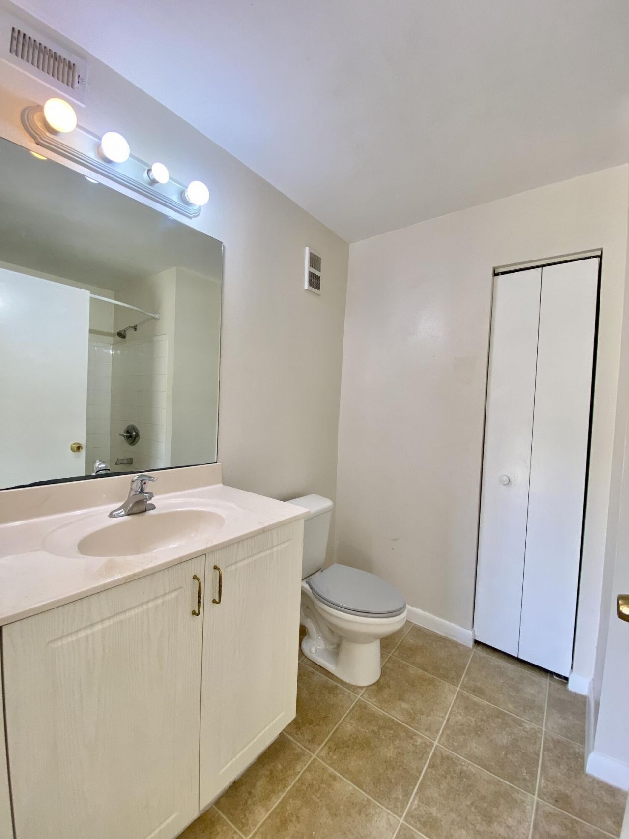 4839 Via Palm Lakes, Unit 1108, West Palm Beach, FL 33417 Photo