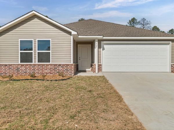404 Mistflower Court, Benton, AR 72015