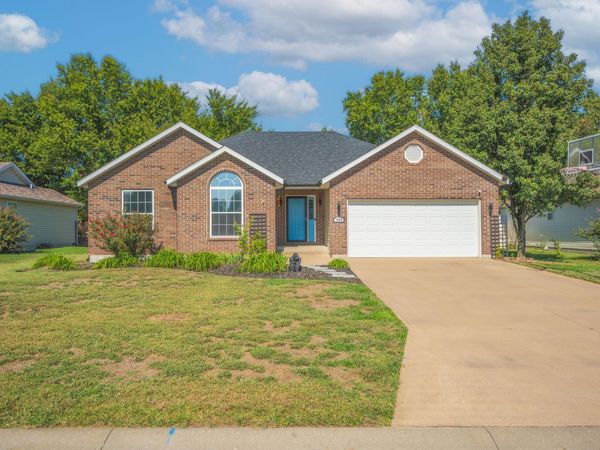 1009 Abby Lane, Pittsburg, KS 66762