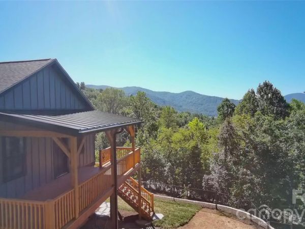 9 Nellie Bell Lane, Swannanoa, NC 28778