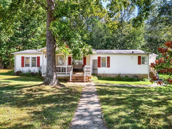 1011 Phillips Dr, Monterey, TN 38574