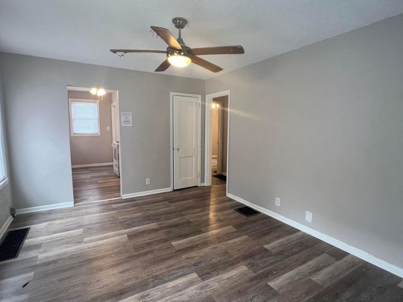 2769 Mcguffey Road , Columbus, OH 43211 Photo 2