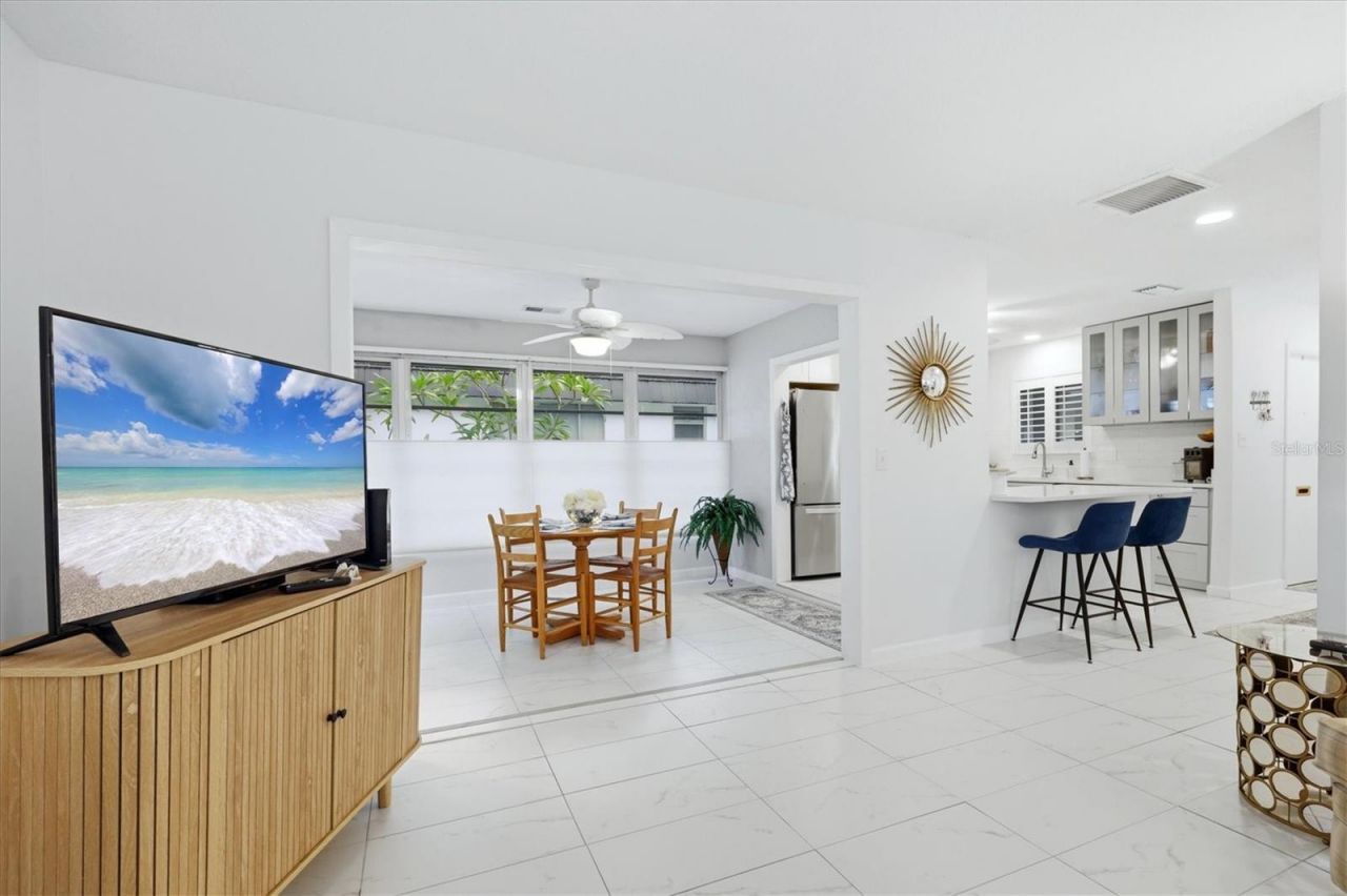 3978 Overlook Bend Terrace, Unit 25, Sarasota, FL 34232 Photo