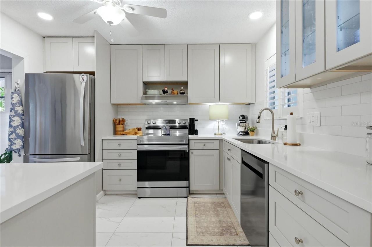 3978 Overlook Bend Terrace, Unit 25, Sarasota, FL 34232 Photo