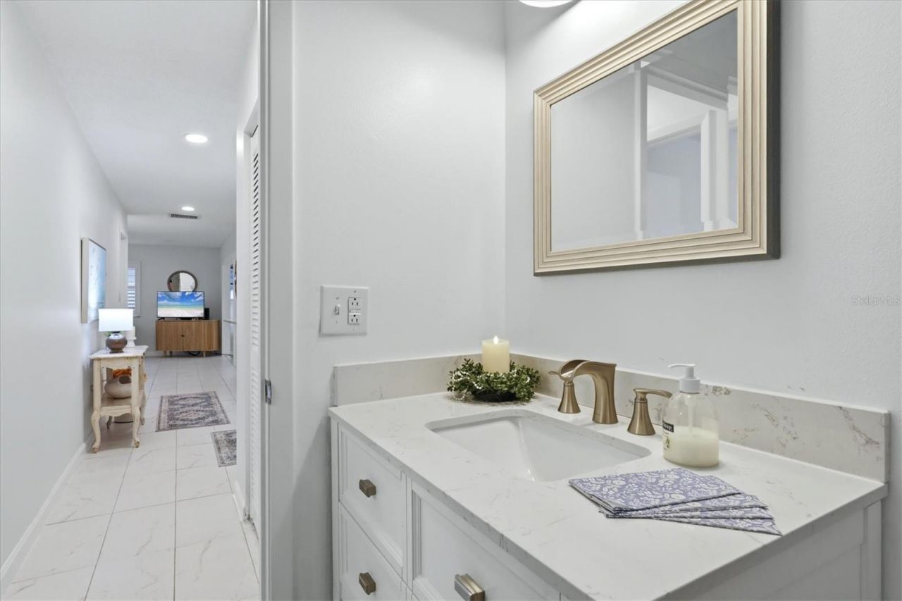 3978 Overlook Bend Terrace, Unit 25, Sarasota, FL 34232 Photo