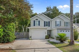 620 Melody Ln. photo 4