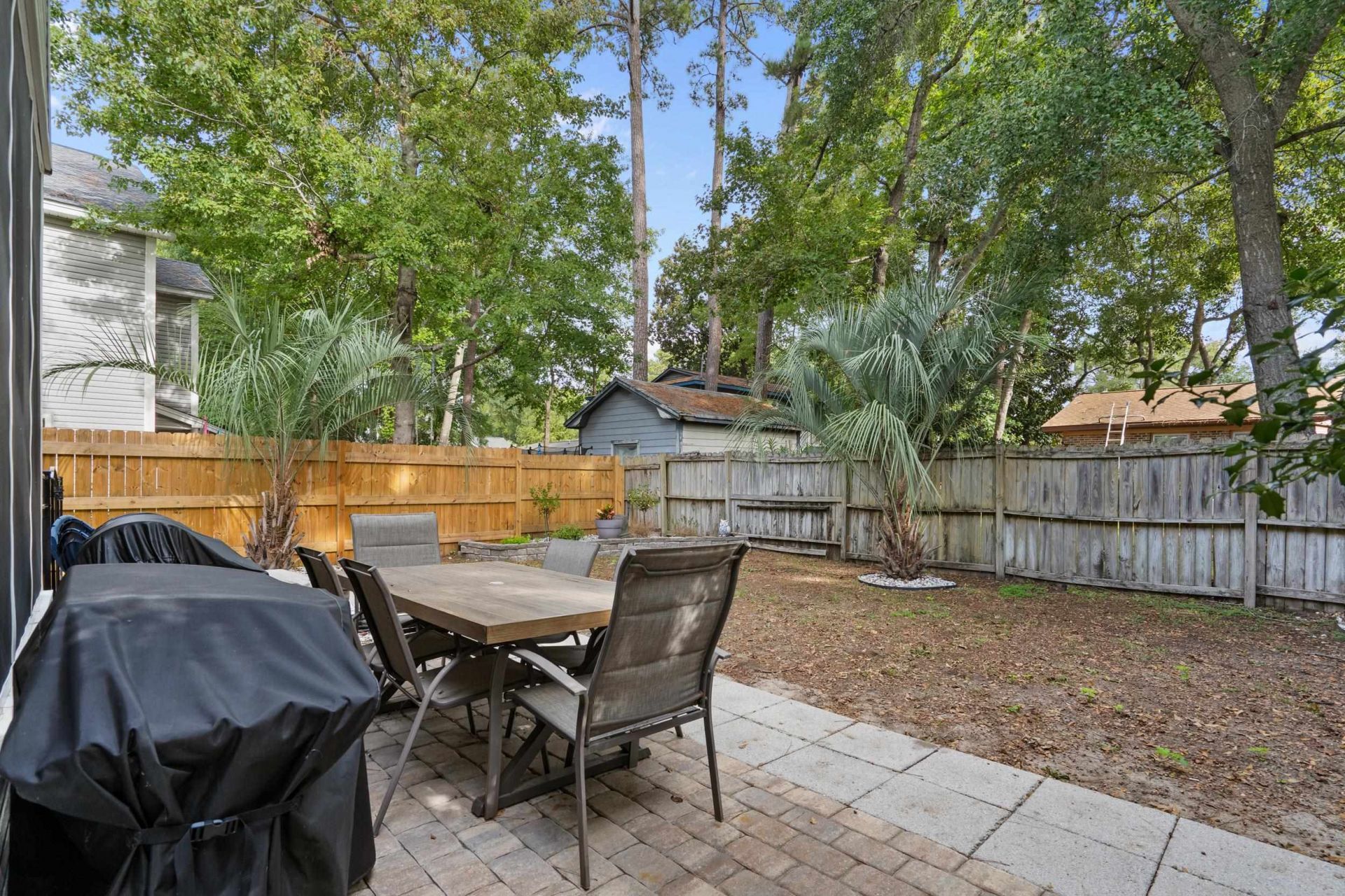 620 Melody Ln. Photo 23