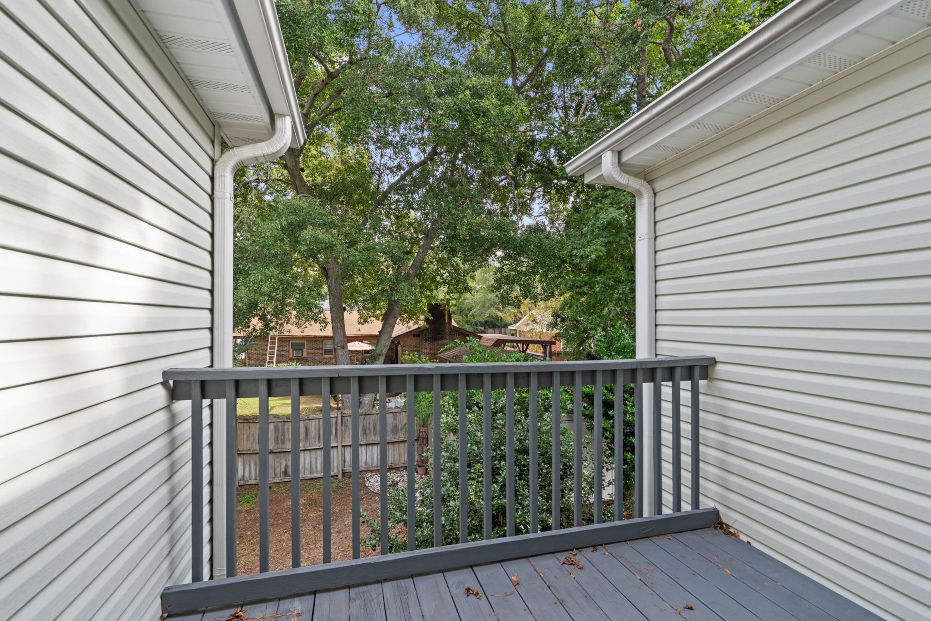 620 Melody Ln. Photo 31