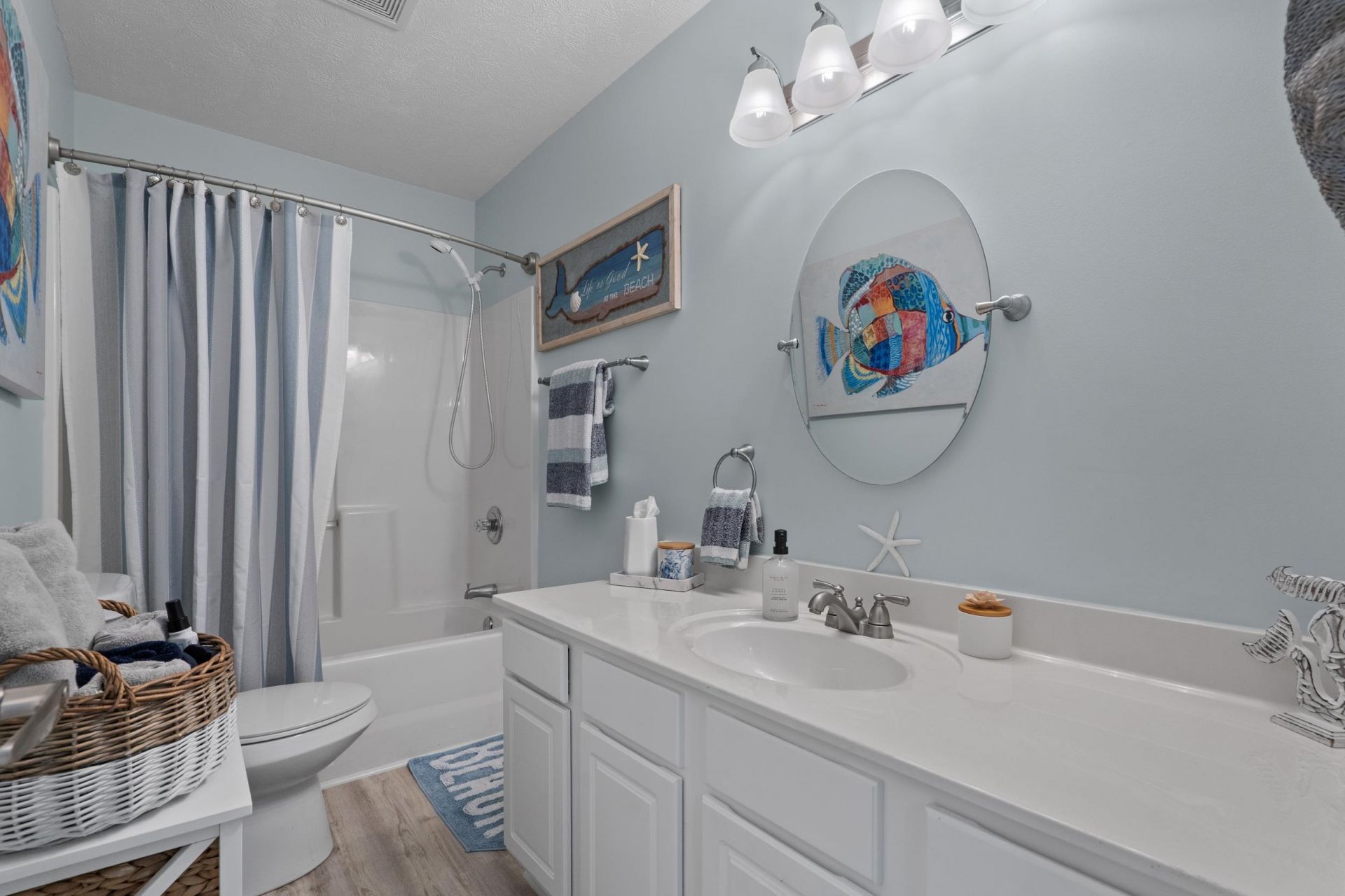 620 Melody Ln. Photo 37