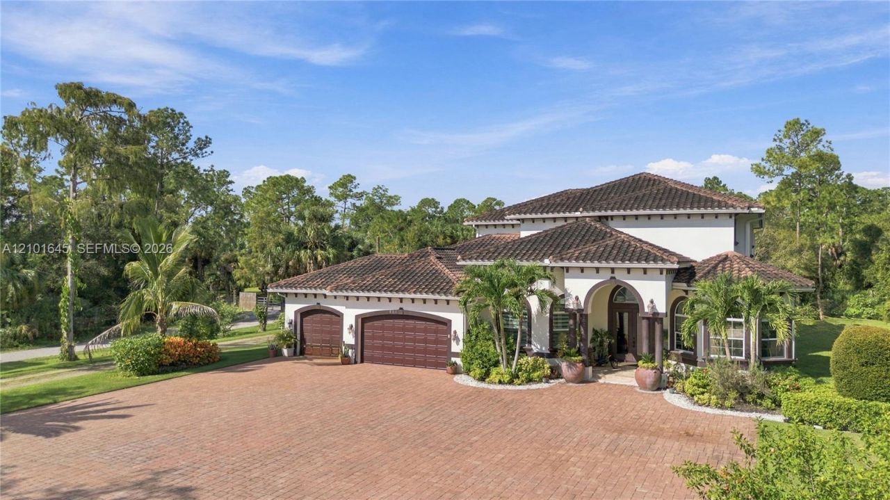 541 SW 17th St Sw, Naples, FL 34117 Photo