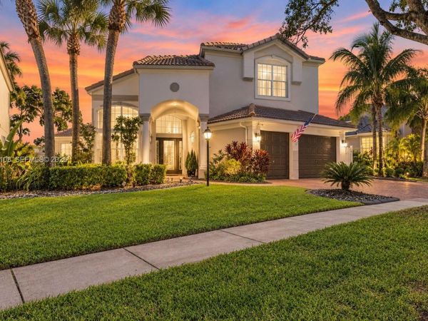 2015 NW 140th Ave, Pembroke Pines, FL 33028
