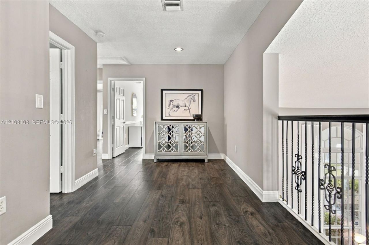 2015 NW 140th Ave, Pembroke Pines, FL 33028 Photo