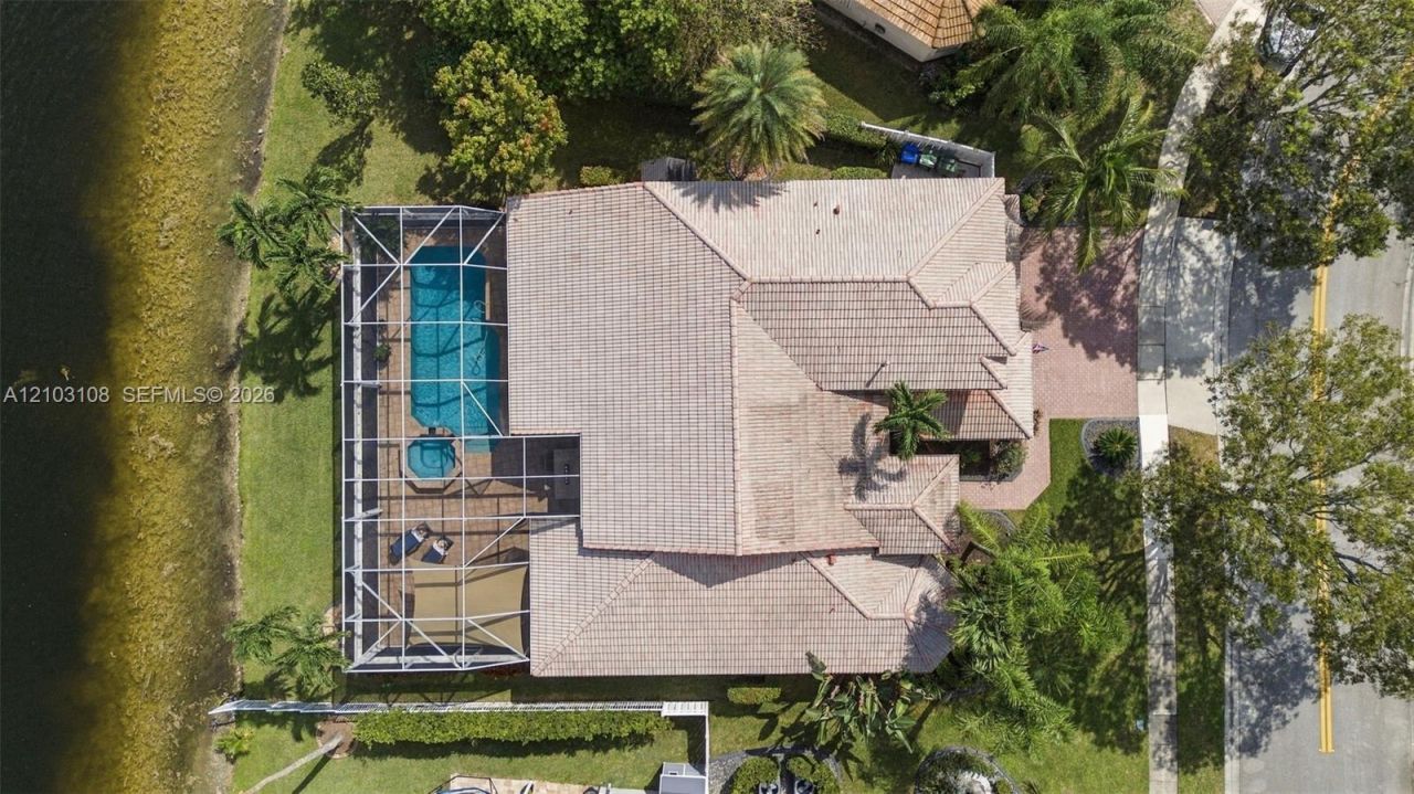 2015 NW 140th Ave, Pembroke Pines, FL 33028 Photo