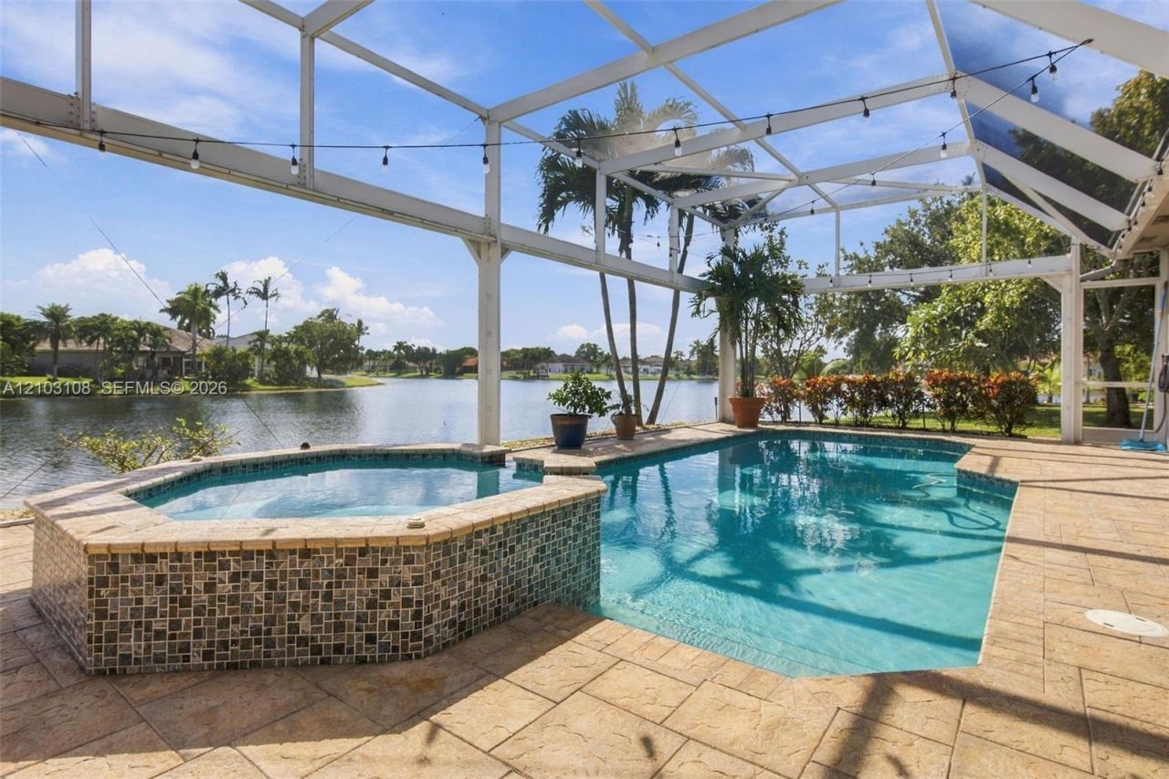2015 NW 140th Ave, Pembroke Pines, FL 33028 Photo
