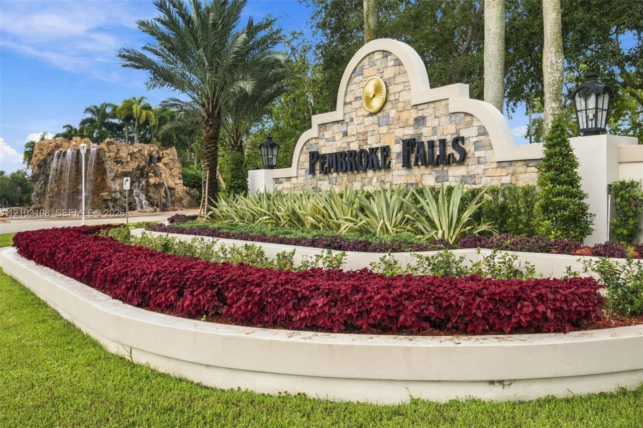 2015 NW 140th Ave, Pembroke Pines, FL 33028 Photo