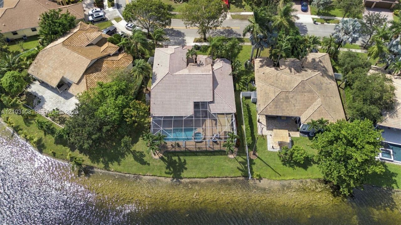 2015 NW 140th Ave, Pembroke Pines, FL 33028 Photo