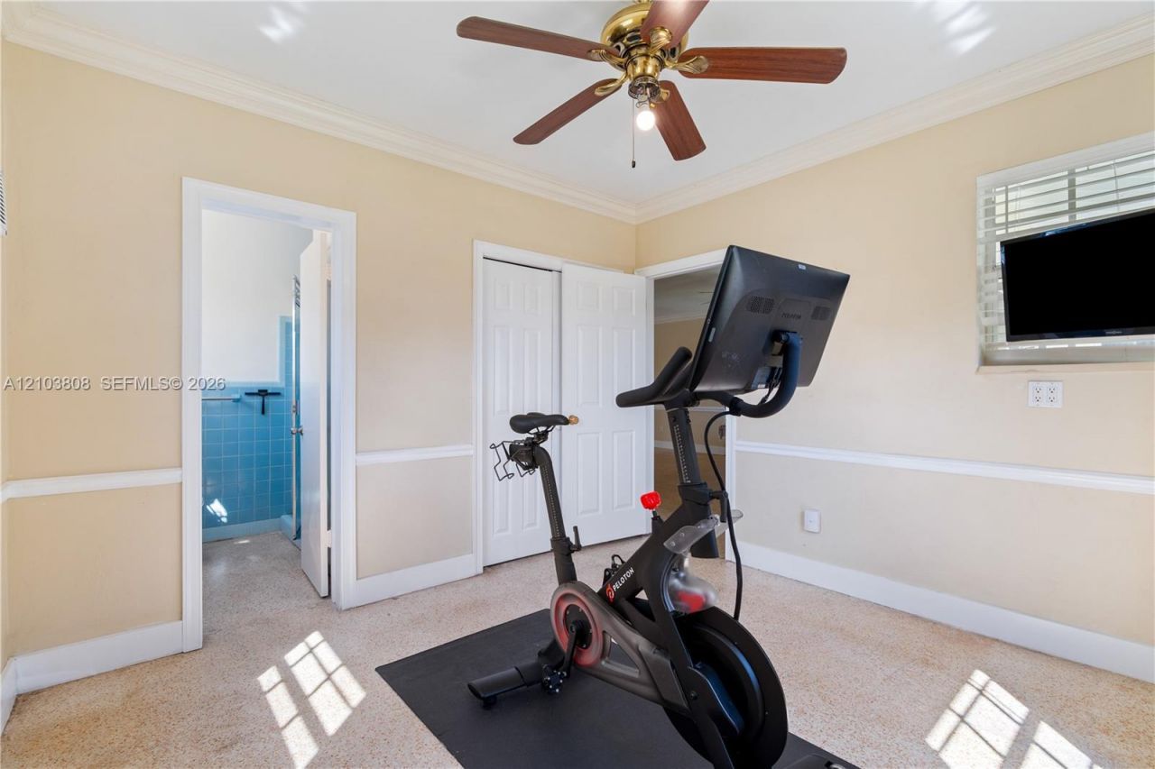 6027 SW 15th St , West Miami, FL 33144 Photo