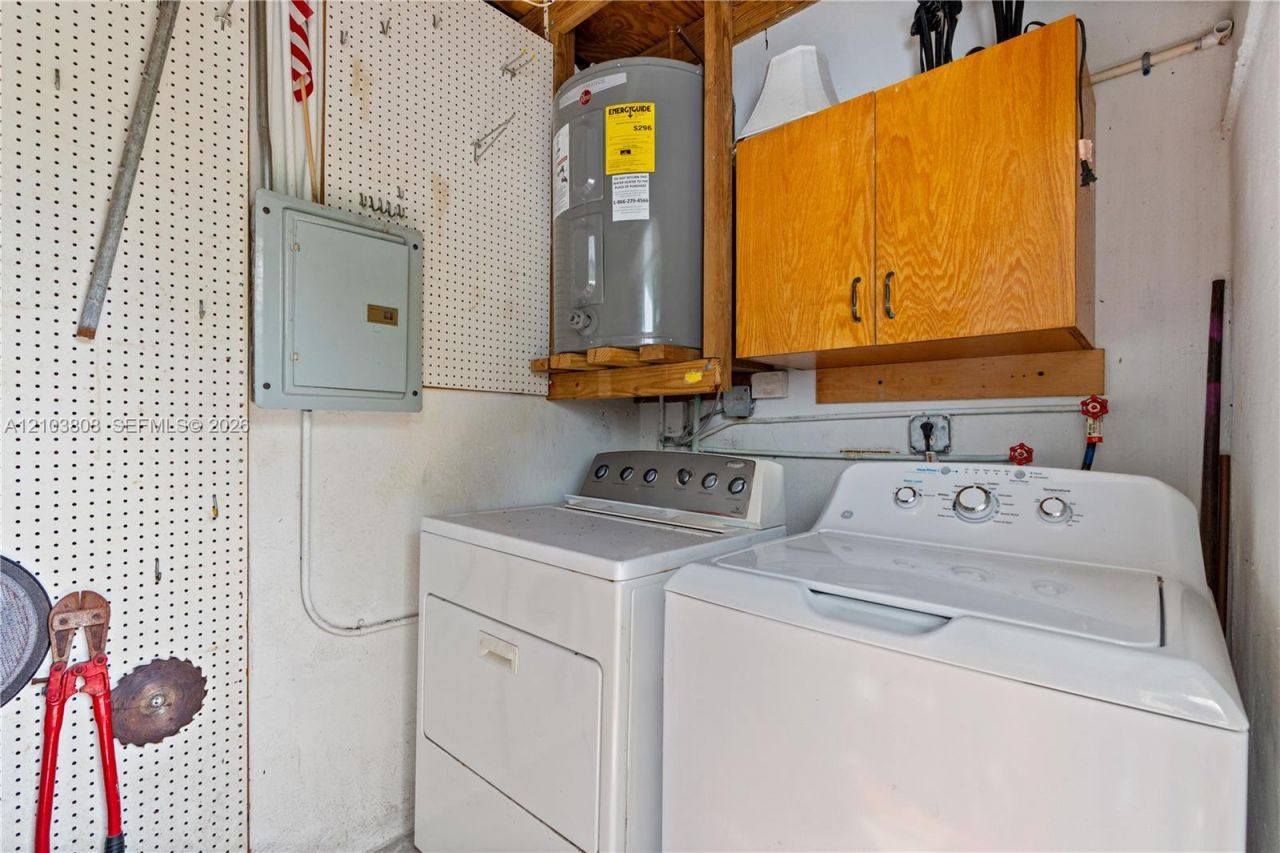 6027 SW 15th St , West Miami, FL 33144 Photo