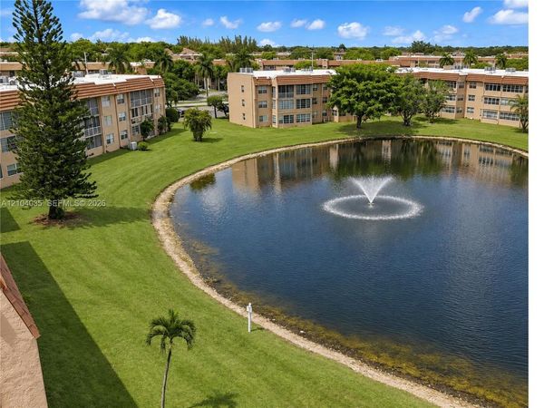 9850 Sunrise Lakes Blvd , Unit 108, Sunrise, FL 33322