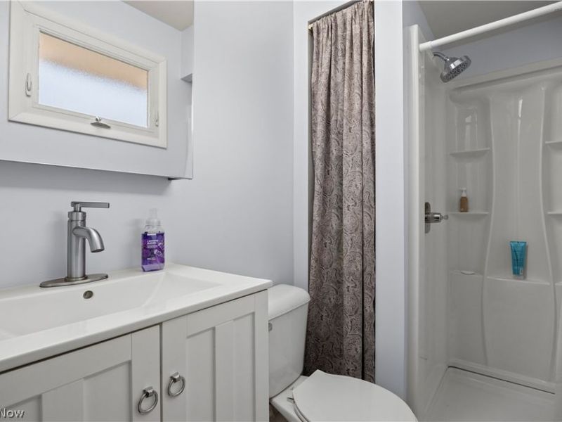 837 E Dartmoor Avenue, Seven Hills, OH 44131 Photo 13