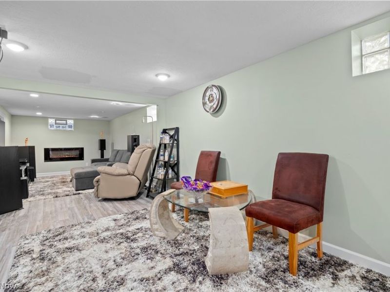 837 E Dartmoor Avenue, Seven Hills, OH 44131 Photo 37