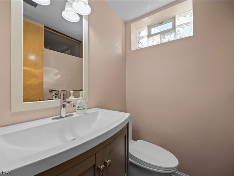 837 E Dartmoor Avenue, Seven Hills, OH 44131 Photo 40