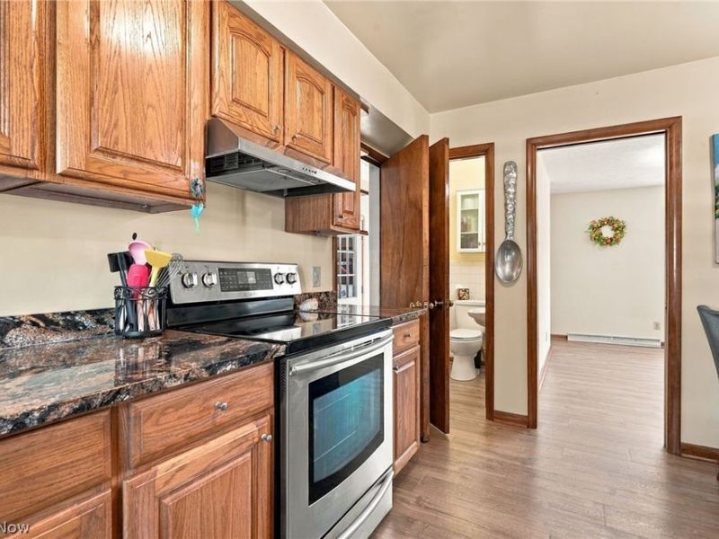 656 N Hidden Valley Road, Cuyahoga Falls, OH 44223 Photo 17