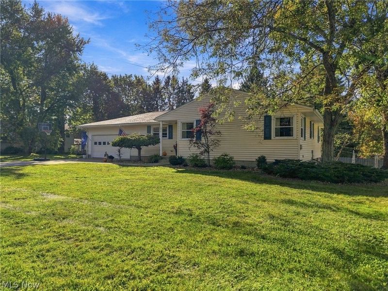 656 N Hidden Valley Road, Cuyahoga Falls, OH 44223 Photo 6