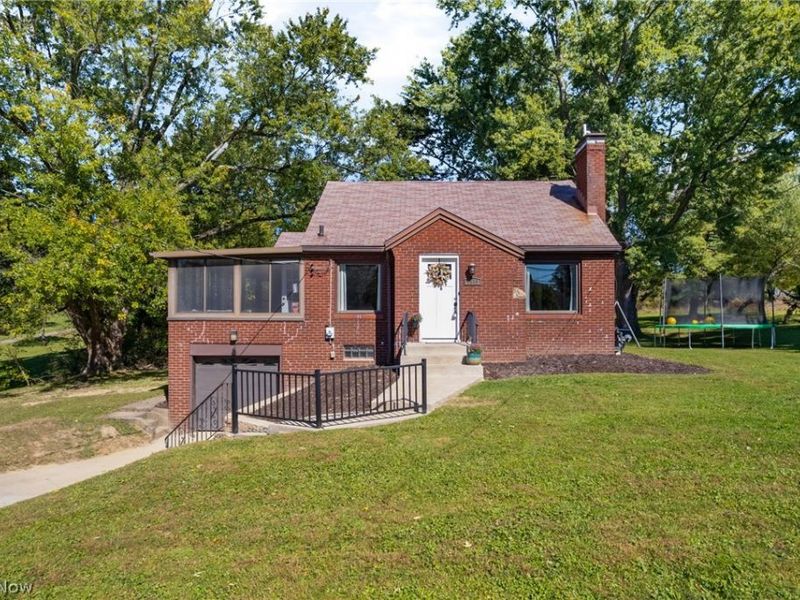 1415 Faircrest Street SE, Canton, OH 44707 Photo 1