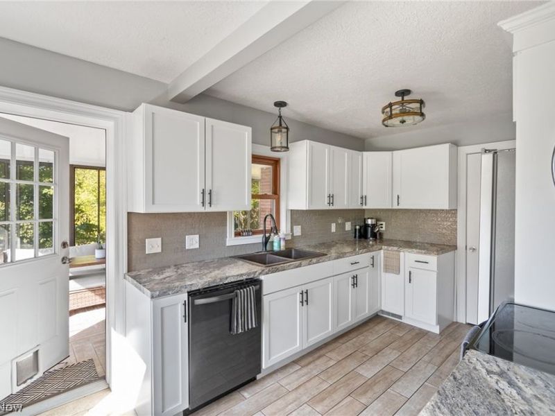 1415 Faircrest Street SE, Canton, OH 44707 Photo 12