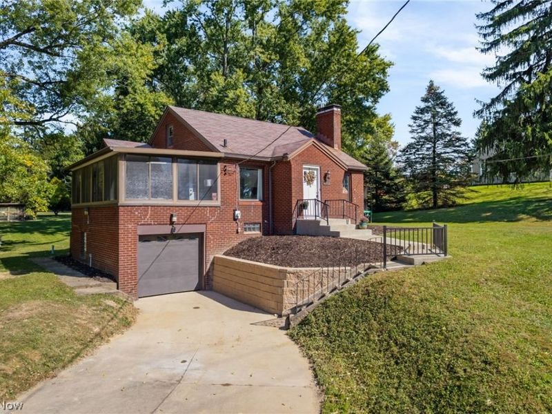 1415 Faircrest Street SE, Canton, OH 44707 Photo 3