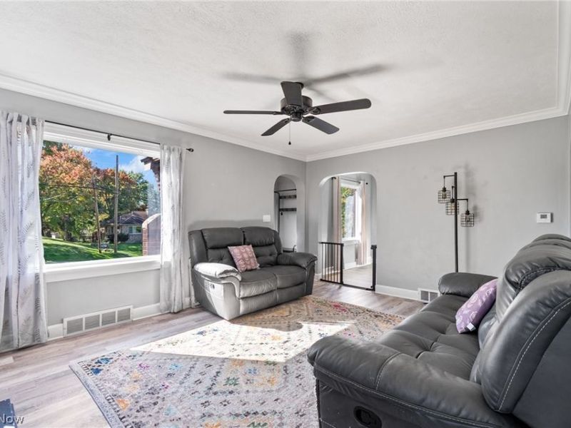 1415 Faircrest Street SE, Canton, OH 44707 Photo 8