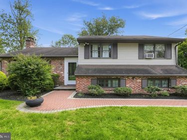 524 TENNIS AVENUE, AMBLER, PA 19002