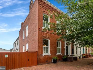 1215 DUKE STREET, ALEXANDRIA, VA 22314