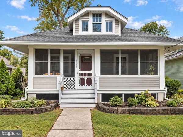 5621 CHESTNUT AVENUE, PENNSAUKEN, NJ 08109