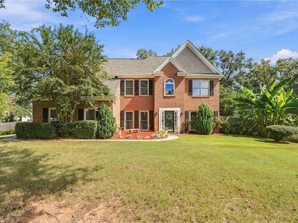 475 Leggett Drive, Lawrenceville, GA 30043