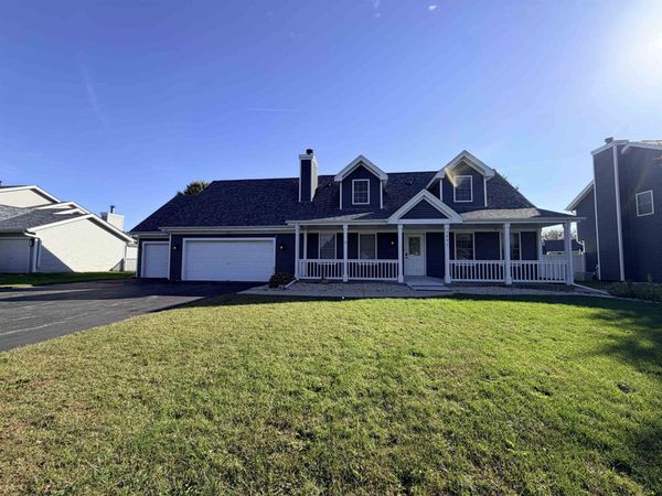 4833 Zenith Parkway, MACHESNEY PARK, IL 61115