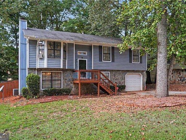 1955 Woodlot Trail, Lithonia, GA 30058