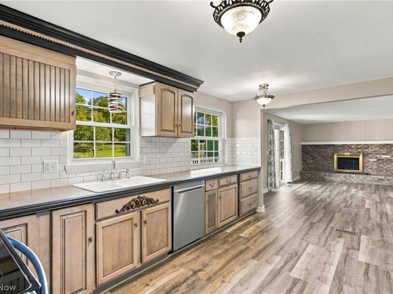 1005 Deepwood Drive, Macedonia, OH 44056 Photo 9