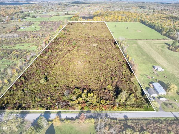 620 N Green Road, Sprakers, NY 13317